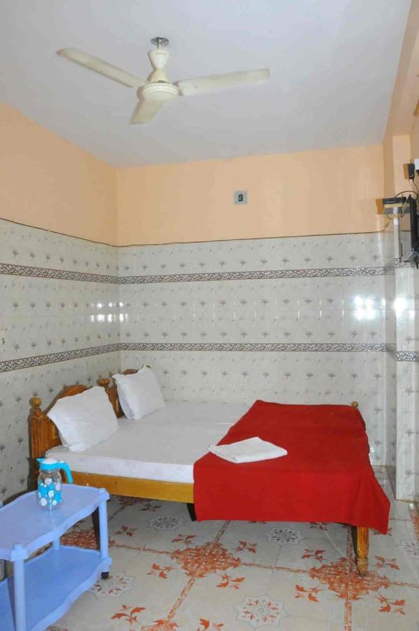 Sri Kanya Residency Srikalahasti Zewnętrze zdjęcie